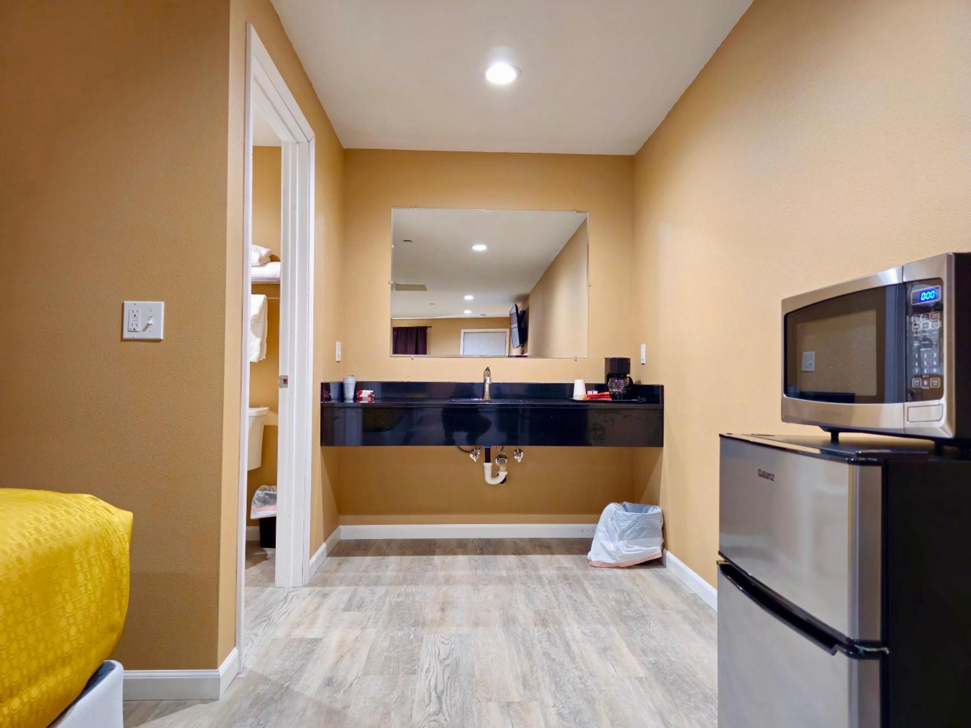 Far West Cabin-Tiny Homes Rental ฟอร์กส์ ภายนอก รูปภาพ