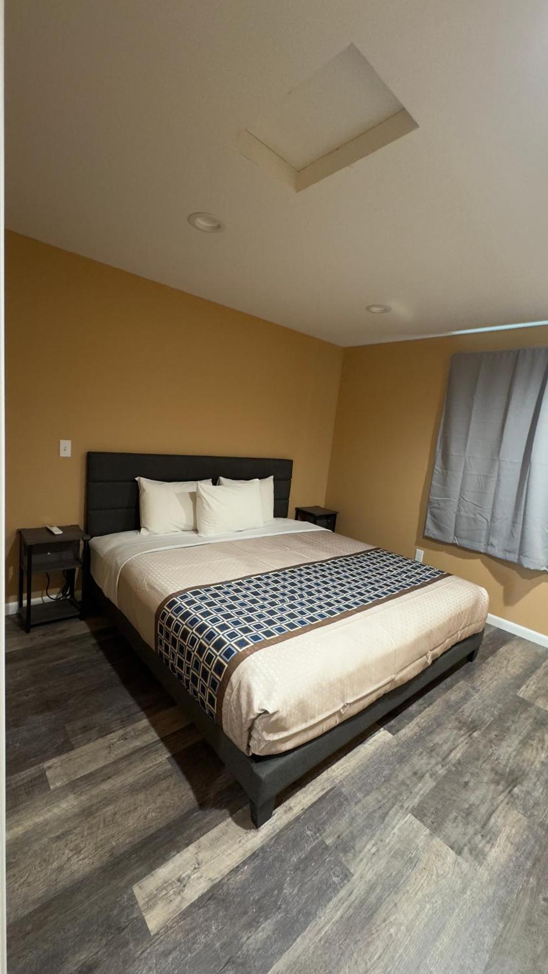 Far West Cabin-Tiny Homes Rental ฟอร์กส์ ภายนอก รูปภาพ