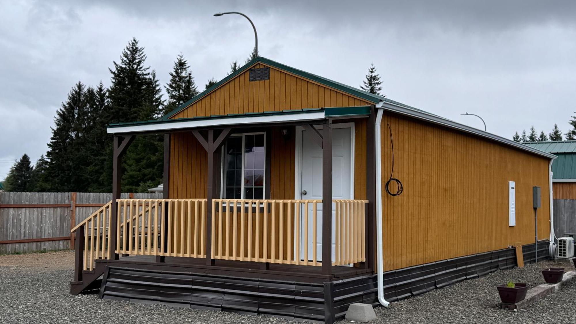 Far West Cabin-Tiny Homes Rental ฟอร์กส์ ภายนอก รูปภาพ